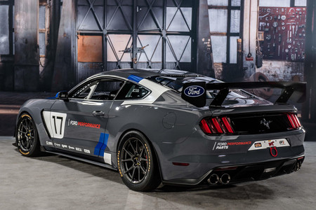 Ford Mustang GT4 Ford Performance Web 2