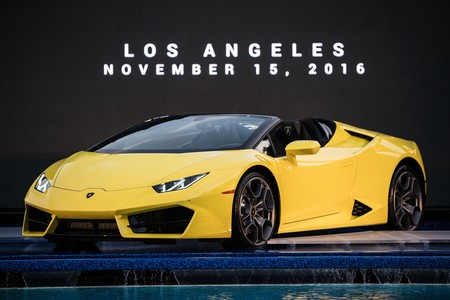 Nuevo Lamborghini Huracan RWD Spyder: tracción trasera y 580 hp listos para driftear al aire libre