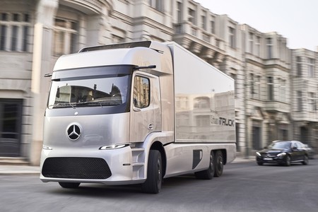Mercedes Urban Etrack