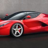 Ferrari vuelve a romper paradigmas con el LaFerrari Spider 