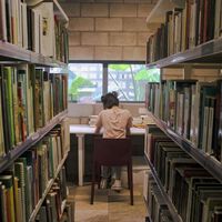 México quiere acabar con las prácticas profesionales gratis: proponen pagar 9,582 pesos al mes a estudiantes 