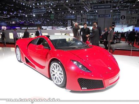 El GTA Spano nos mostró en el Salón de Ginebra su techo con opacidad variable