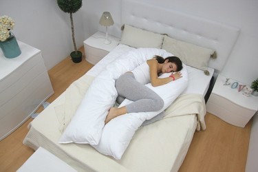 Abrazasueños, la almohada en forma de U que te ayudará a ser más feliz
