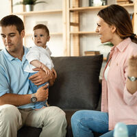 No estoy enfadada, estoy agotada: cuando el agotamiento debido a la crianza puede convertirse en irritabilidad