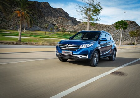 El DFSK Seres 3 es el primer SUV eléctrico de la marca china para España: 329 km de autonomía para pelear con el Kia e-Niro