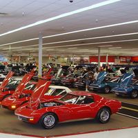 Cuando la afición por los Chevy se te va de las manos y te tienes que comprar un Walmart para guardarlos