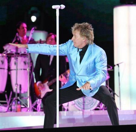 Rod Stewart, vitalidad fashionista a sus 66 años