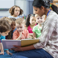 Cuando dejamos a nuestro hijo los primeros días en la escuela infantil: ¿qué sucede dentro del aula?