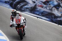 MotoGP EEUU 2011: Jorge Lorenzo se lleva el susto del día... y la pole