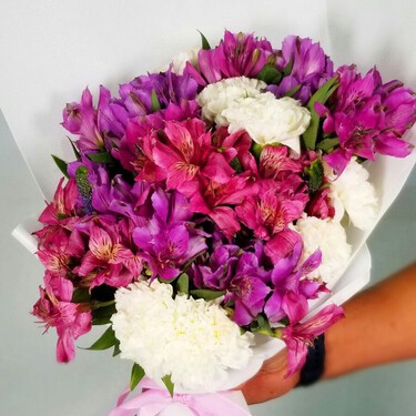 Haz tu propio ramo de flores para regalar: es mucho más fácil de lo que crees 