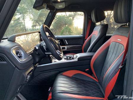 Mercedes-AMG G63 interior plazas delanteras