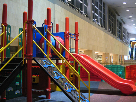 La seguridad de los espacios dónde juegan los niños