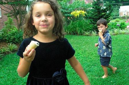 Niños con helados