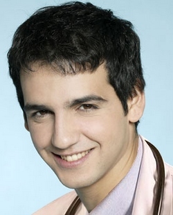 Fran Perea, nuevo médico en Hospital Central