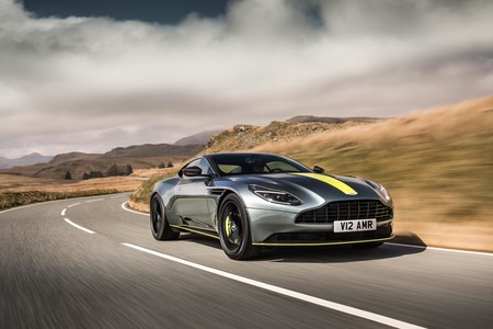 Quien haya pedido un Aston Martin DB11 más potente, ya puede dormir tranquilo