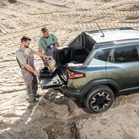 Dacia ha vuelto a convertir el Duster en una pick-up. O más bien lo ha intentado porque se ha olvidado de lo más importante en una pick-up: una gran caja para cargar de todo
