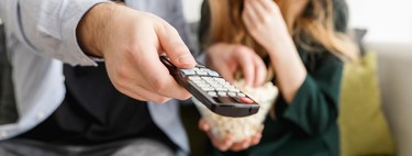 Tarde de sofá y manta: Netflix nos sumerge en el diseño de automóviles 