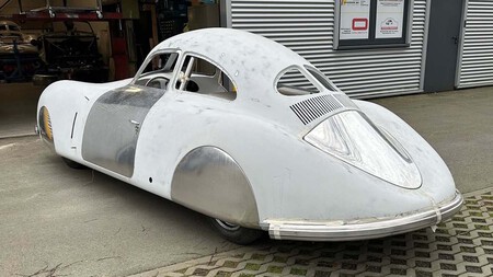 Porsche 114 4