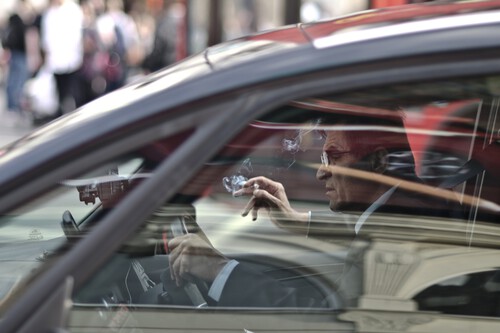 ¿Se puede seguir fumando en el auto con la nueva ley antitabaco de México? Te lo explicamos