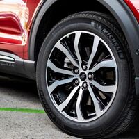 Medidas, índices y códigos: todo lo que hay que revisar en los neumáticos al comprar un coche usado