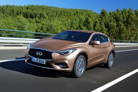 ¡Tiembla, Clase A! El Infiniti Q30 celebra su primer aniversario ajustando su precio 3.800 euros