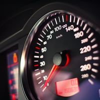 Holanda reduce los límites de velocidad: necesita combatir la contaminación generada por sus vacas y ovejas