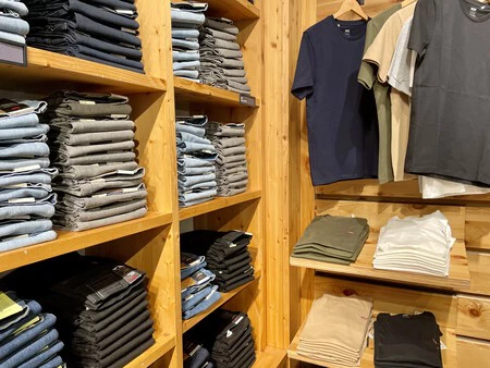 Levis