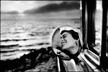 Elliot Erwitt, un clásico de la fotografía con ironía y mucho más
