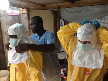 La OMS decreta el estado de emergencia internacional por la epidemia de ébola