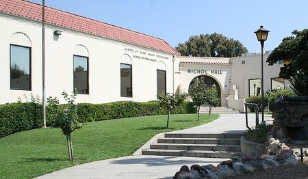 640px-nichol-hall.jpg