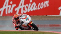 MotoGP Inglaterra 2011: para Stefan Bradl el agua tampoco es un problema y gana en Moto2
