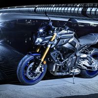 Yamaha MT-10 SP: aún más radical, aún más oscura