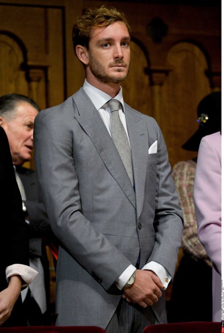 Pierre Casiraghi pasa de ser un príncipe azul, lo suyo es el gris y con mucho estilo