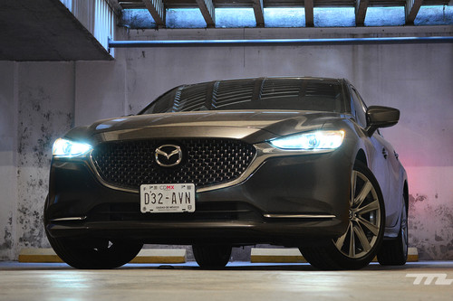 Mazda 6 Signature, a prueba: un sedán sin intención de renunciar al cuadro de honor