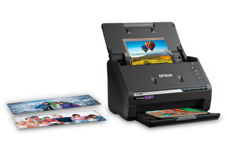 Si tienes montones de fotos impresas, el nuevo escáner Epson FF-680W las digitaliza y sube a la nube por ti