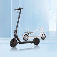 Camellos en patinete: la Guardia Civil desmantela un delivery de droga con repartidores menores de edad 