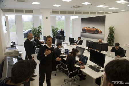 ARES Design, visita fábrica Modena