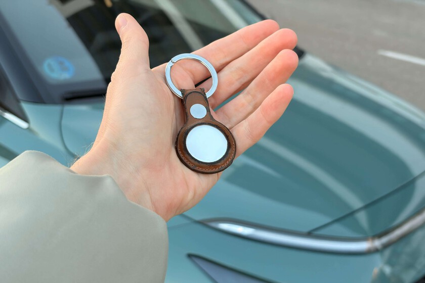 Un AirTag en el coche de mis padres me dio tranquilidad durante su mudanza a Zaragoza