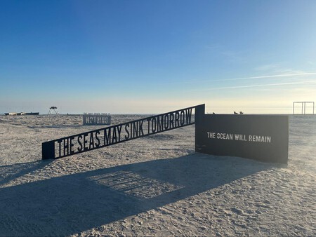Placa no Mar de Salton