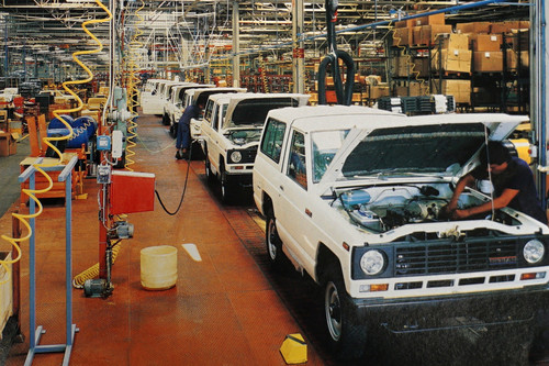 Del Nissan Patrol al eNV200 eléctrico: los coches más emblemáticos que ha fabricado Nissan en Barcelona desde 1983