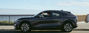Dicen que los coches eléctricos son para quien conduce poco. Este hombre ya ha hecho más de 400.000 km en tres años con su SUV eléctrico 