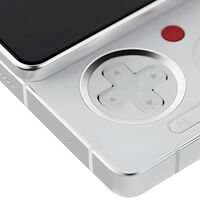 Ayaneo fabrica consolas, pero hoy ha anunciado su primer celular. Pocket Play se parece mucho a un legendario Xperia 