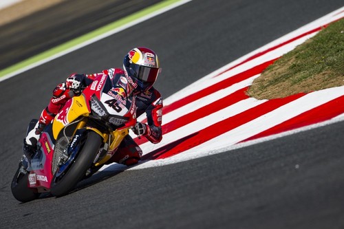 Stefan Bradl abandona, le sustituye Jake Gagne y Leon Camier acapara todas las miradas de Honda en el WSBK