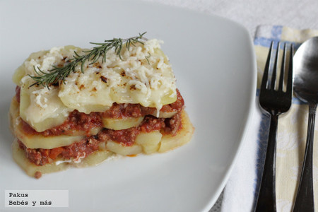 Lasaña de patatas y carne. Receta para toda la familia