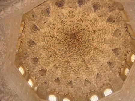 ¿Qué nos dicen las paredes de la Alhambra?