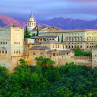 Conoce la Alhambra y el Generalife de la mano de un guía experto, sin prisas y sin colas 