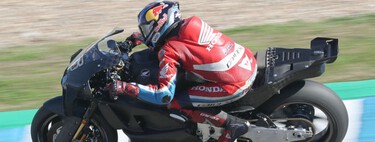 La nueva Honda de MotoGP ya está rodando en Jerez, y podría guardar un secreto: "Son dos motos muy diferentes" 