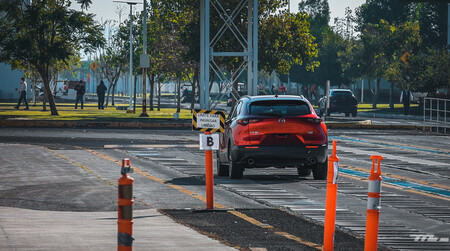 Mazda Salamanca Planta Prueba De Manejo Opiniones Resena Fotos 17