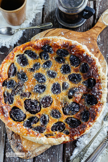 Tarta de ciruela. Receta de repostería fácil