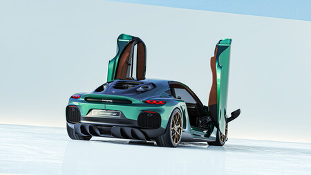 Koenigsegg Gemera 1